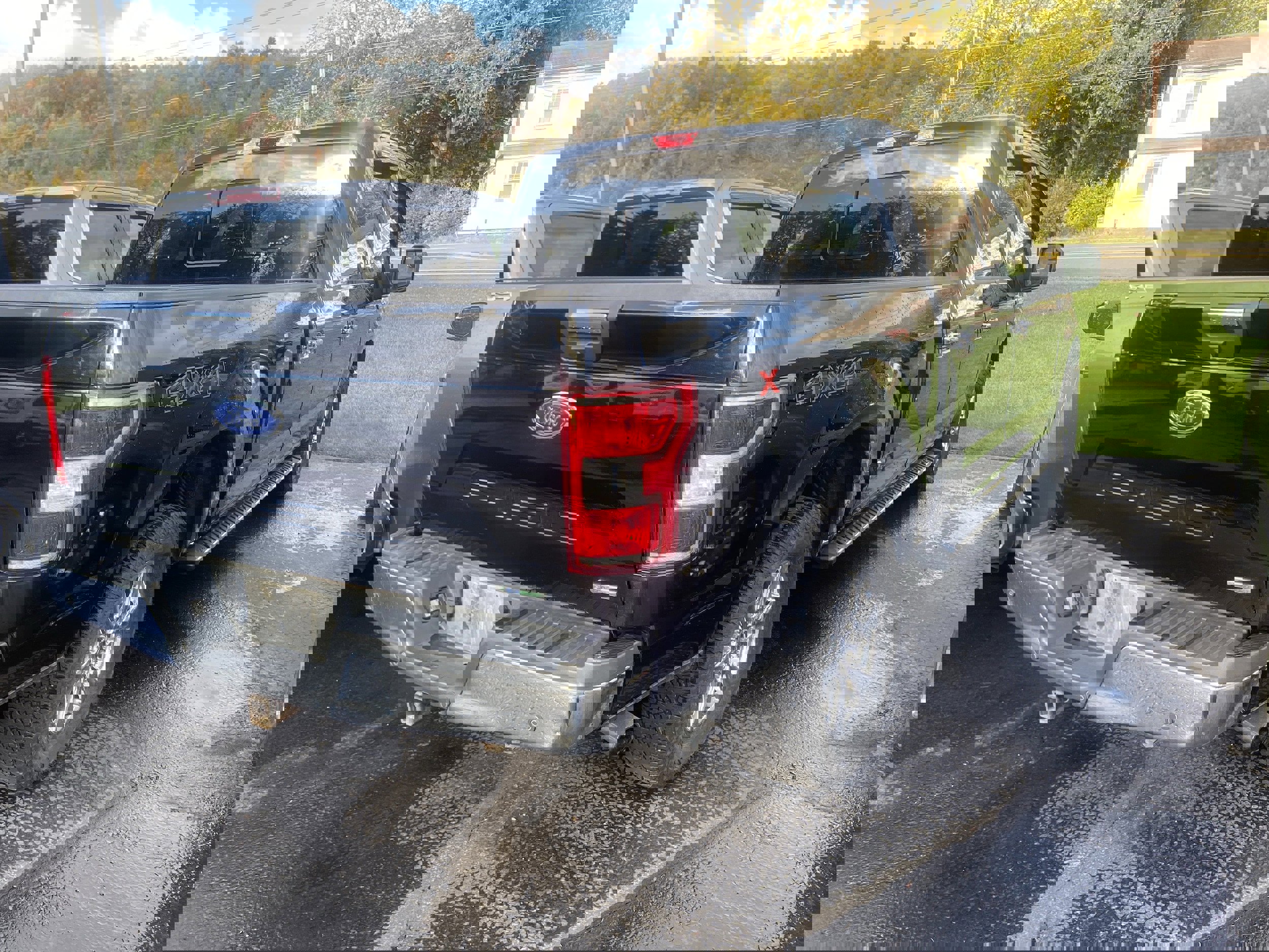 Used 2019 Ford F150 XLT w/ Equipment Group 302A Luxury image 2