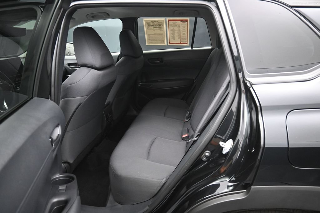 Used 2025 Toyota Corolla Cross LE FWD image 26