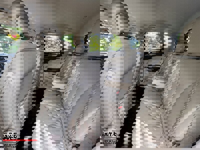 Used 2017 Lincoln MKC Premiere image 28