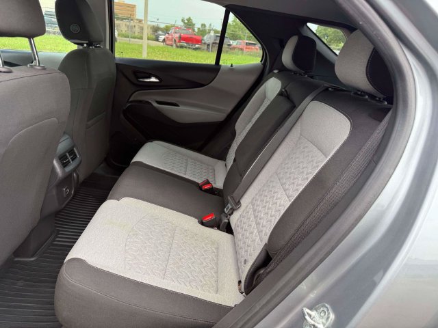 Used 2023 Chevrolet Equinox LS w/ LS Convenience Package FWD image 12