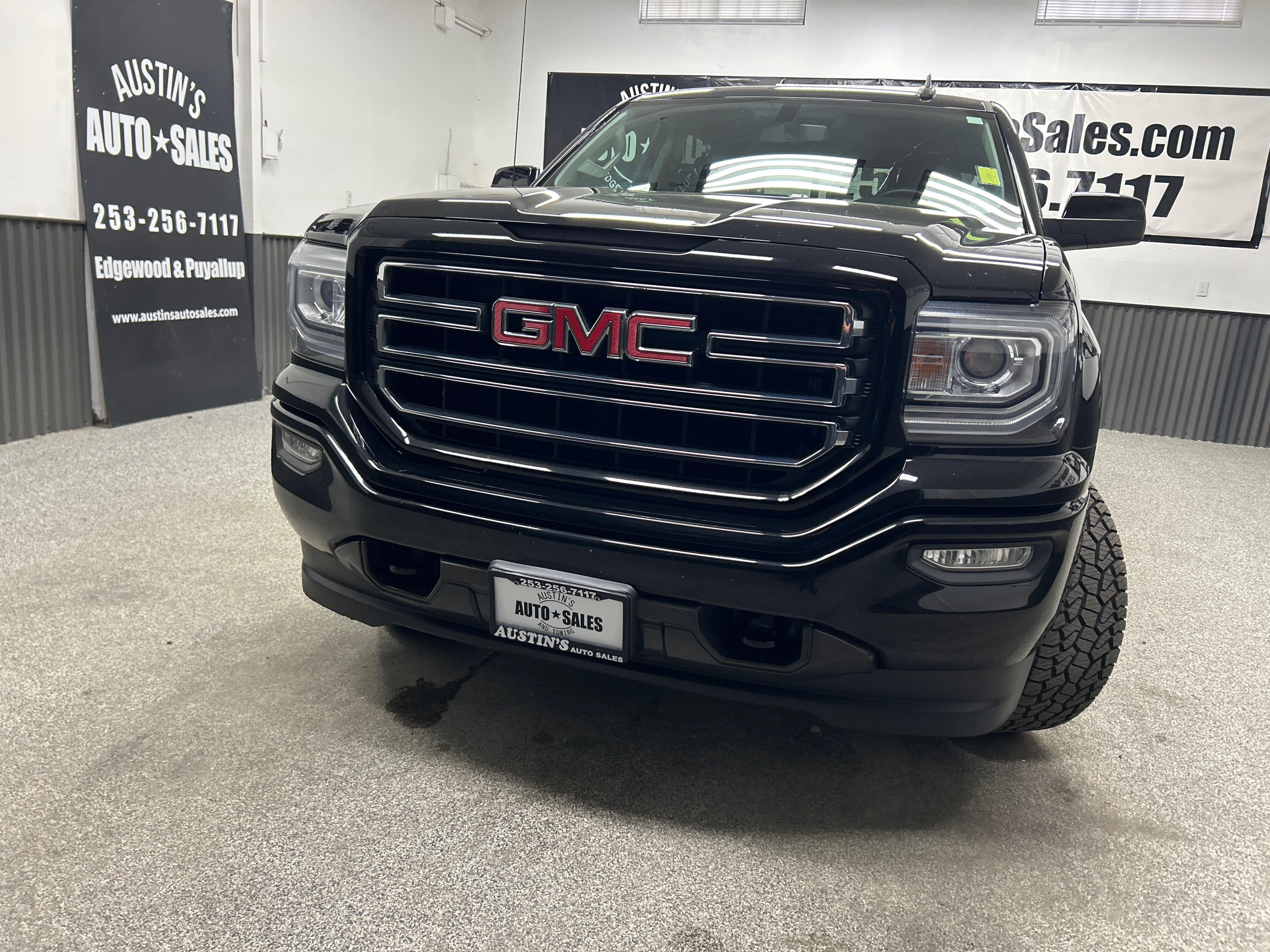 Used 2017 GMC Sierra 1500 SLE w/ Elevation Edition AWD/4WD image 2