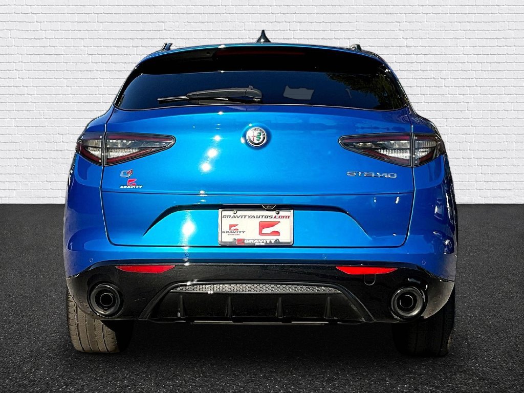 Used 2024 Alfa Romeo Stelvio Veloce AWD/4WD image 5