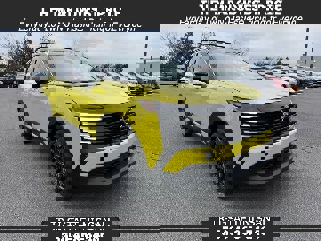 New 2025 Nissan Kicks SR image 1