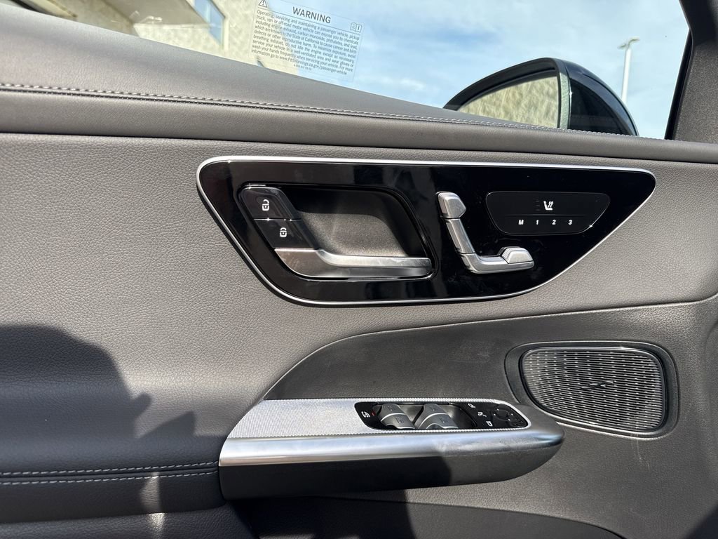 New 2025 Mercedes-Benz GLC 350e 4MATIC image 24
