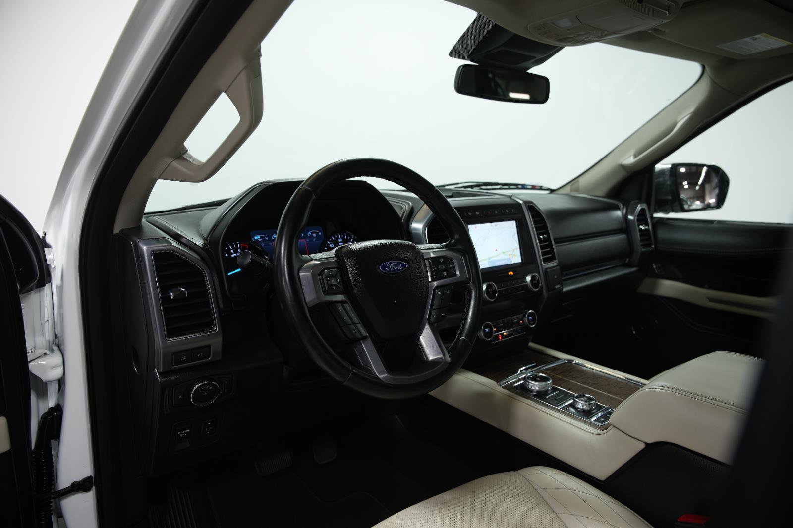 Used 2021 Ford Expedition Platinum image 30