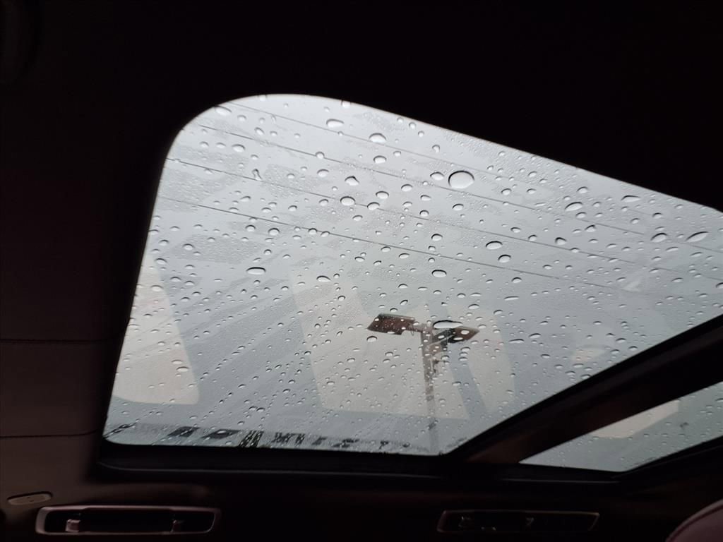 Used 2025 Land Rover Range Rover Autobiography image 15