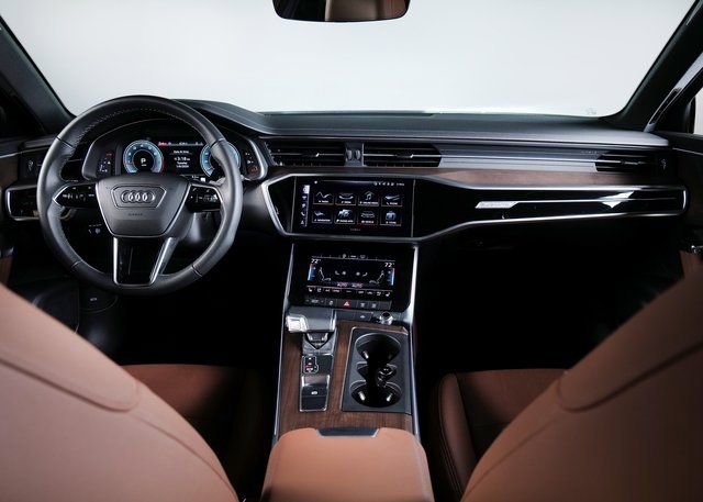 Certified 2025 Audi A6 Premium Plus image 9