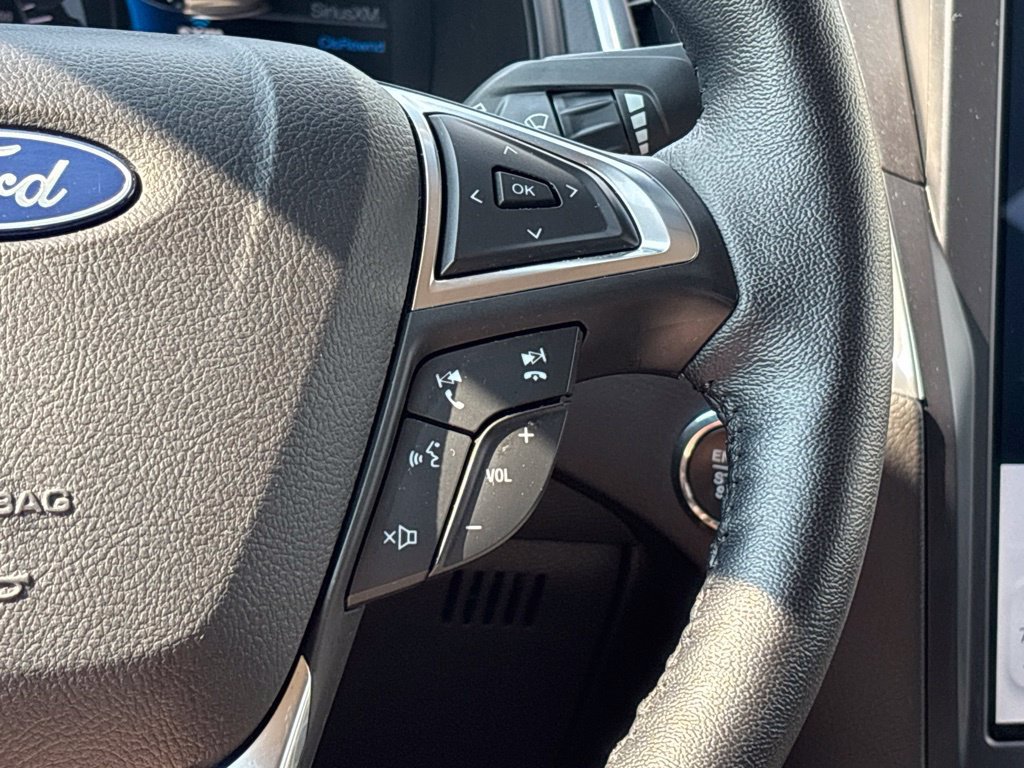 Used 2023 Ford Edge Titanium AWD/4WD image 26