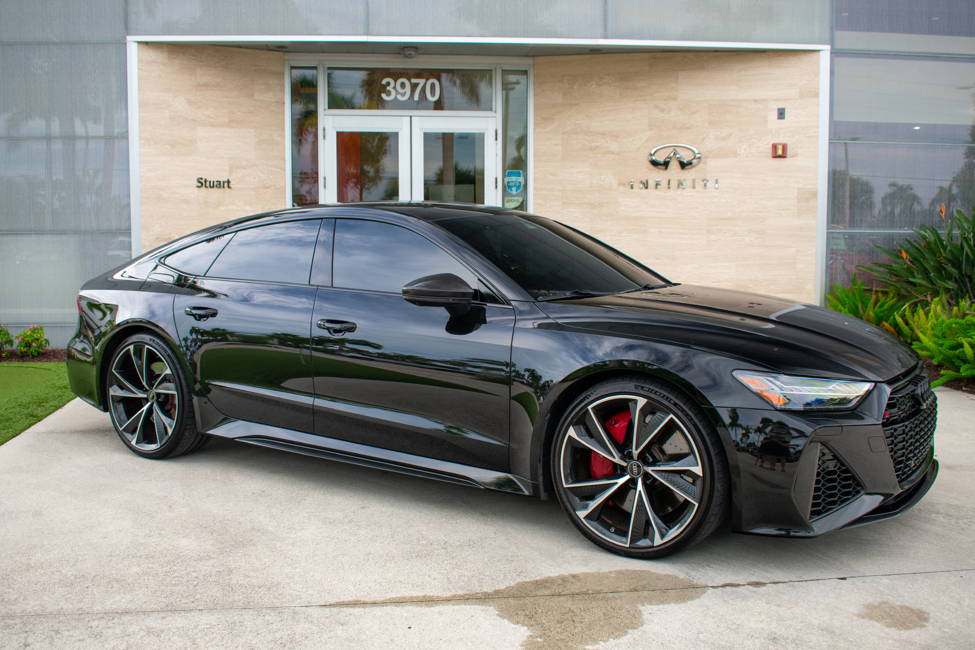 Used 2021 Audi RS 7 Sportback w/ Carbon Optic Package AWD/4WD image 4