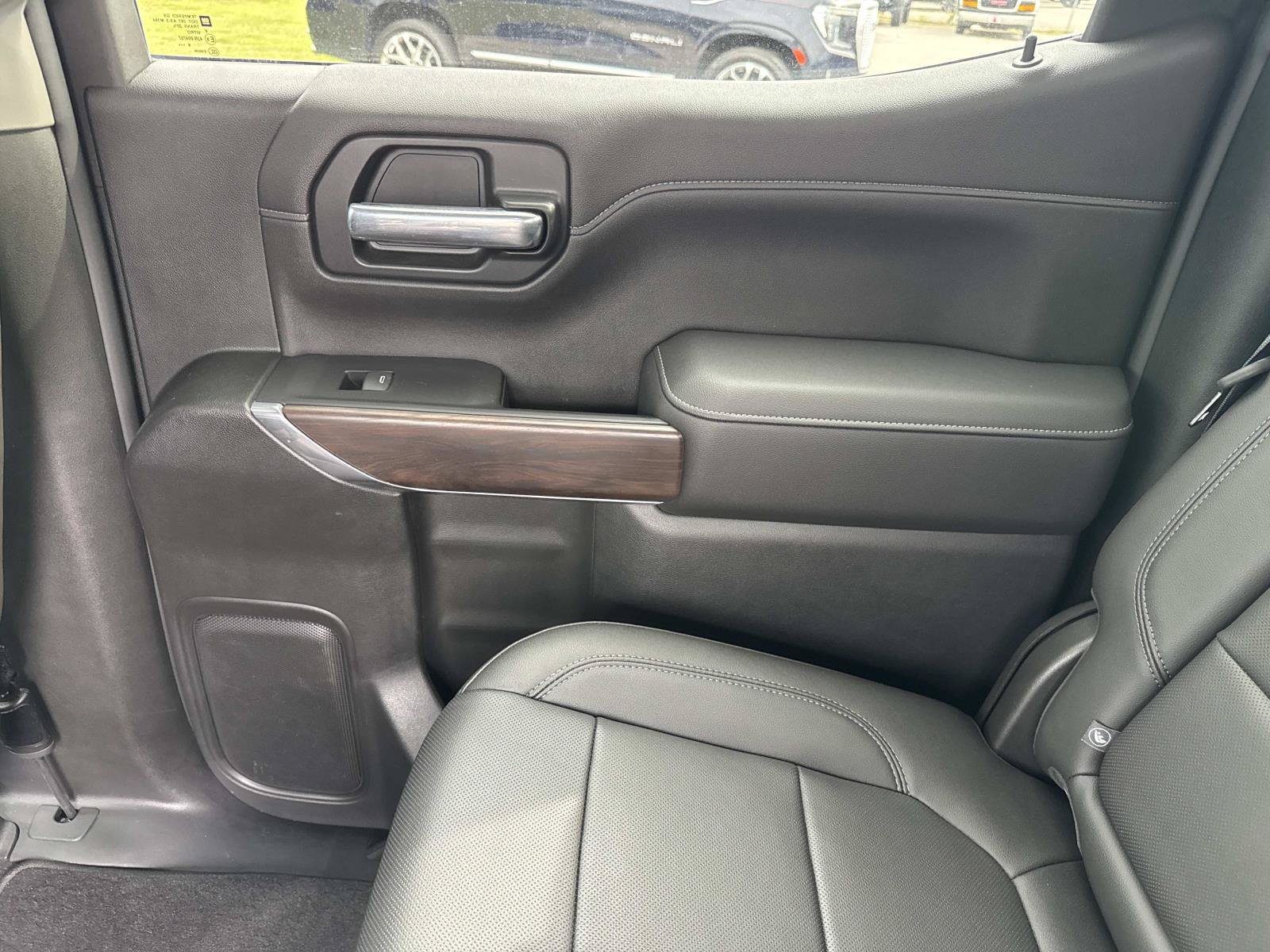 Used 2019 GMC Sierra 1500 SLT w/ SLT Premium Plus Package AWD/4WD image 19