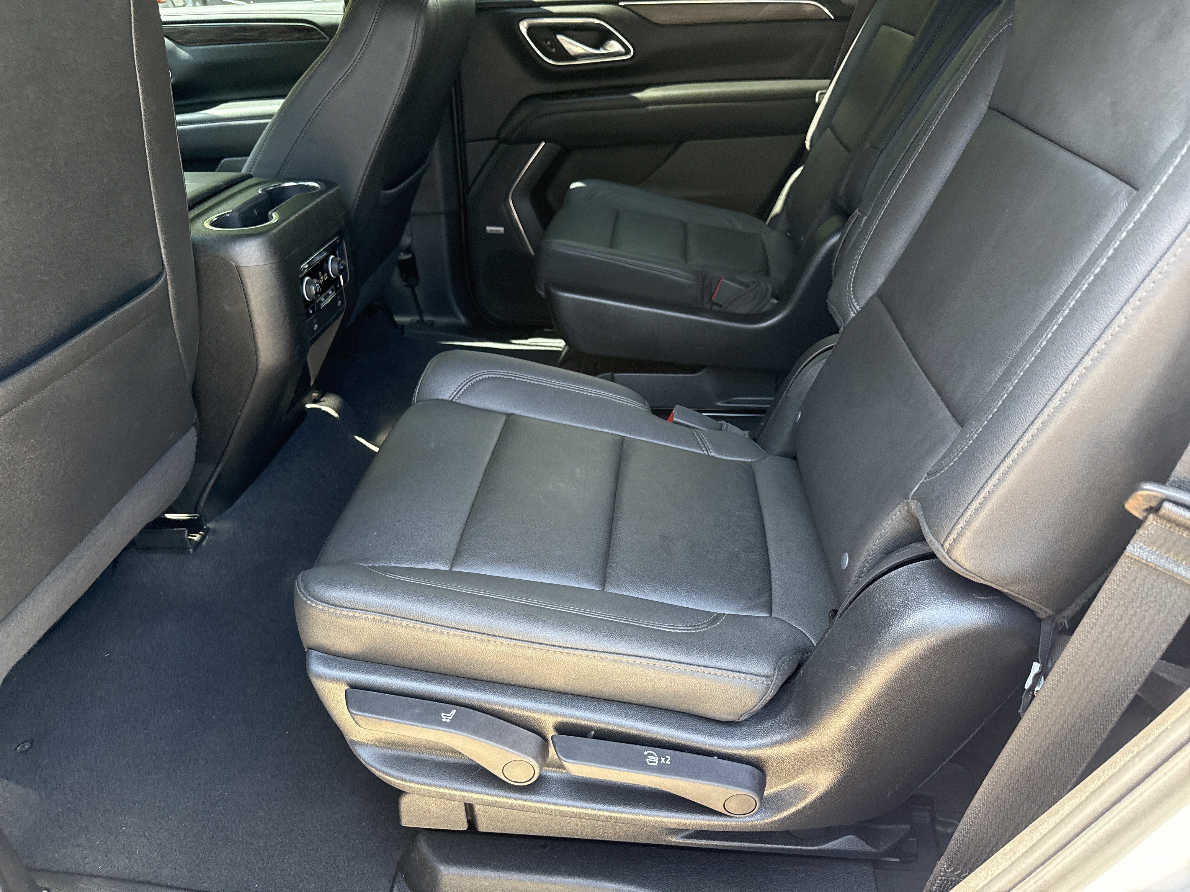 Used 2022 Chevrolet Tahoe LT RWD image 20