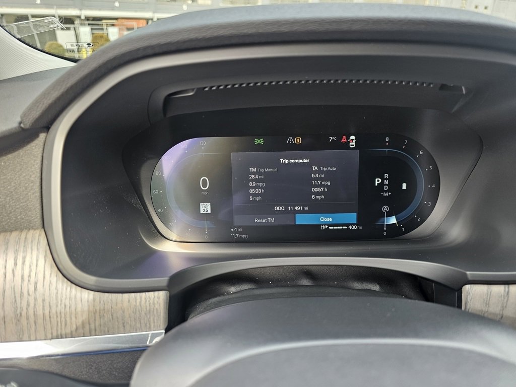 Certified 2024 Volvo V90 B6 Cross Country Plus image 20