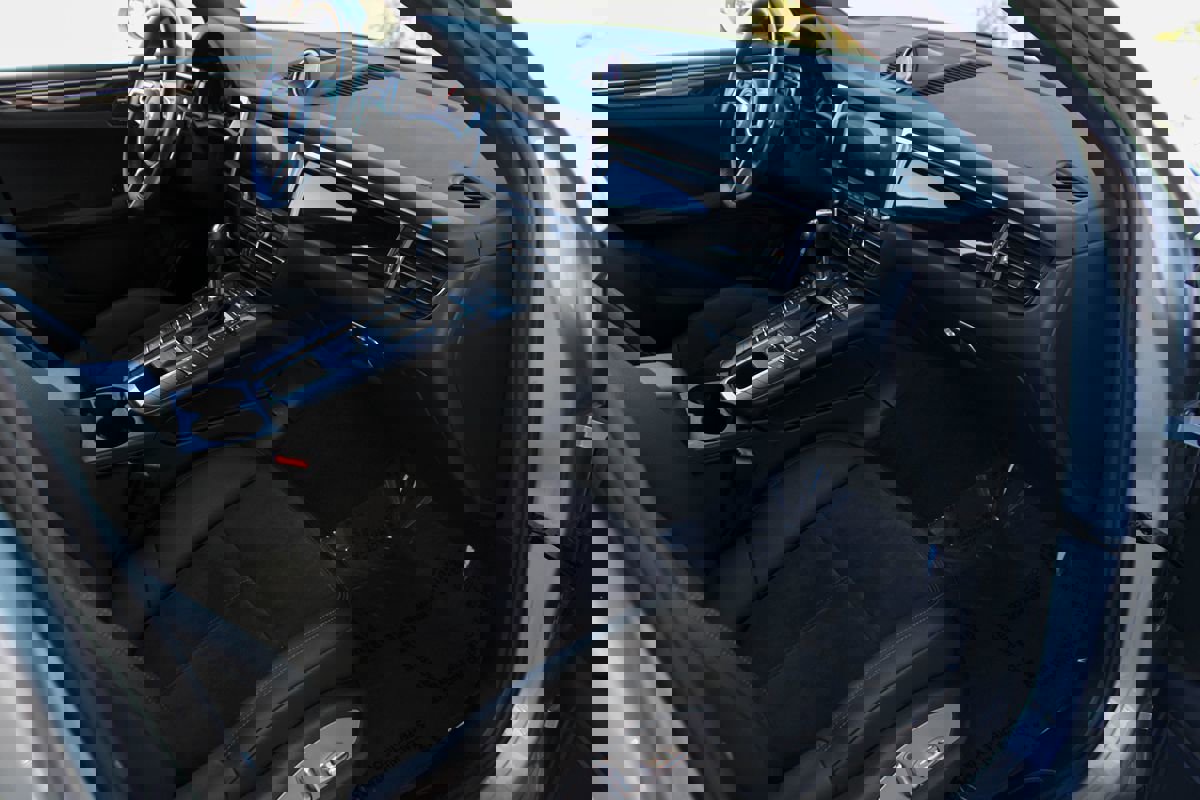 Used 2020 Porsche Macan image 18