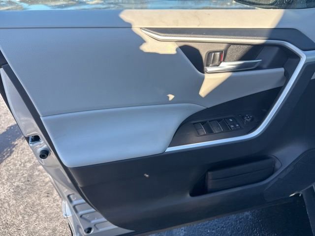 New 2025 Toyota RAV4 XLE image 17