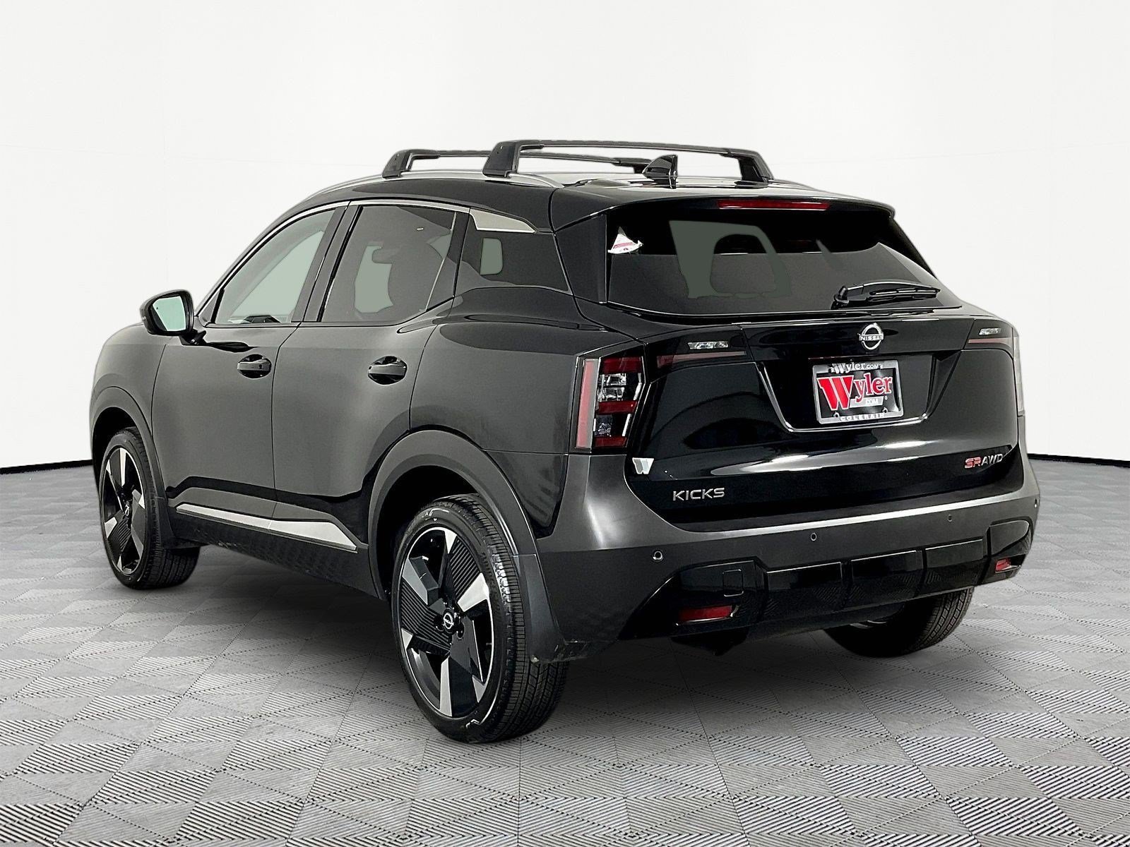 Certified 2026 Nissan Kicks SR w/ Cold Weather Package AWD/4WD image 4