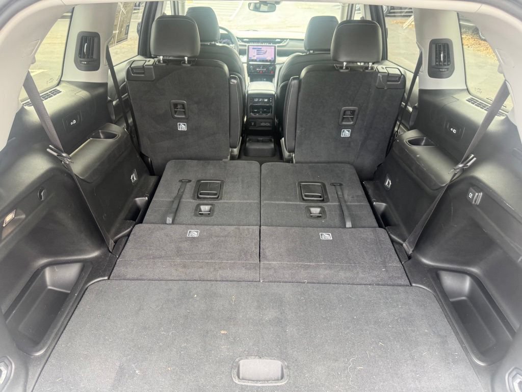 Used 2023 Jeep Grand Cherokee L Limited AWD/4WD image 50