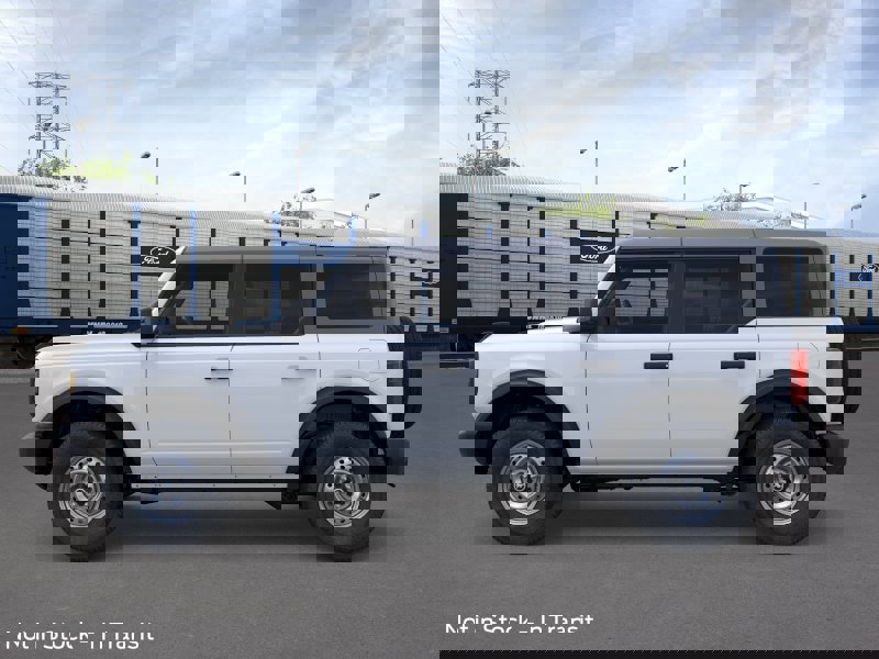 New 2026 Ford Bronco 4-Door image 3