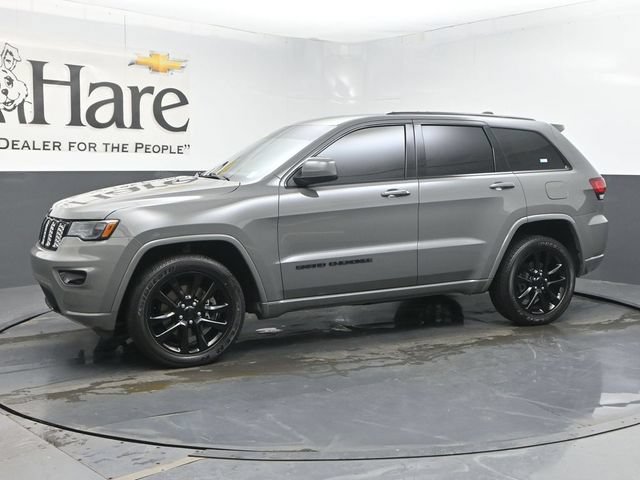 Used 2021 Jeep Grand Cherokee Laredo AWD/4WD image 31