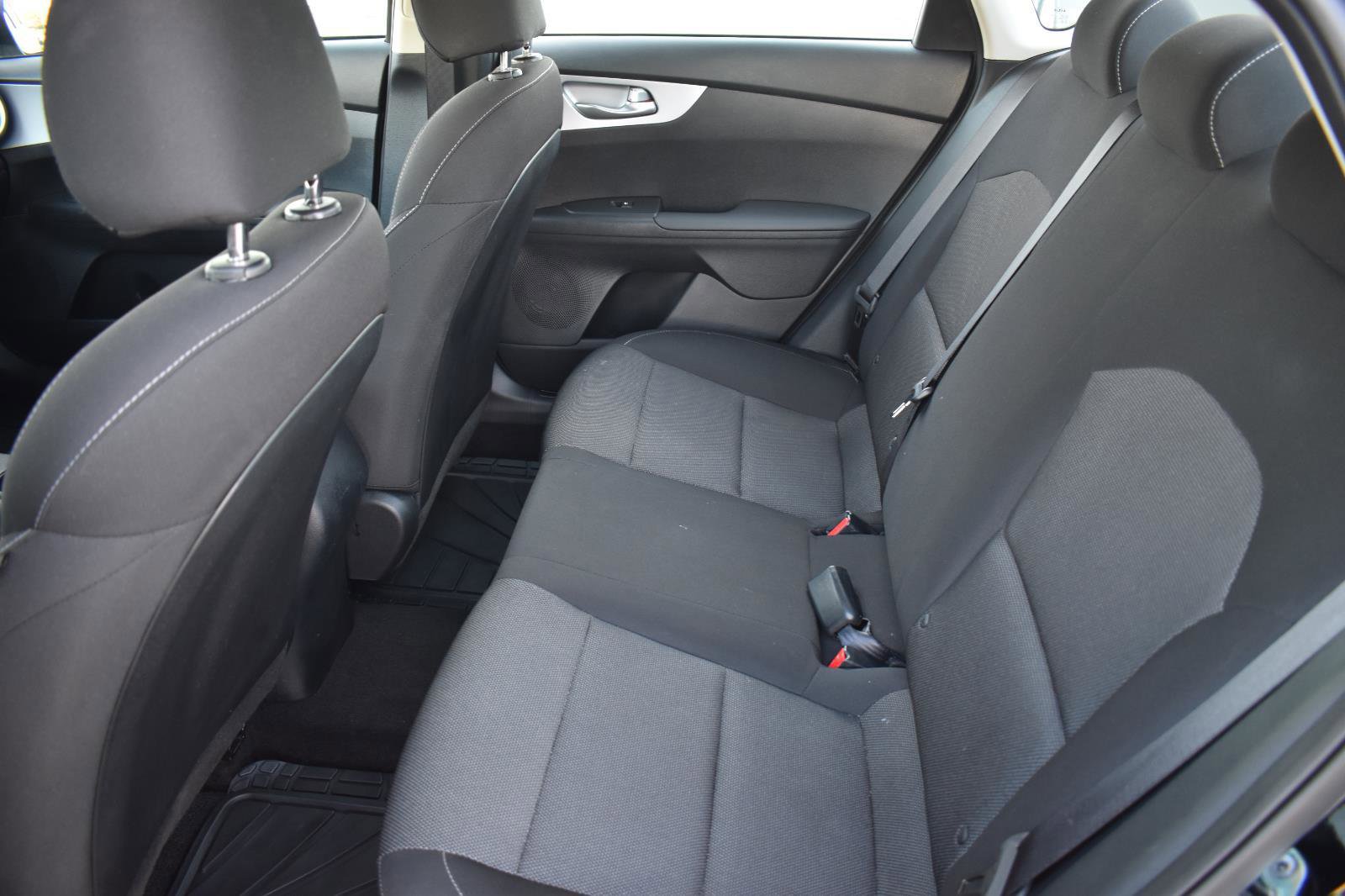 Used 2024 Kia Forte LX image 40