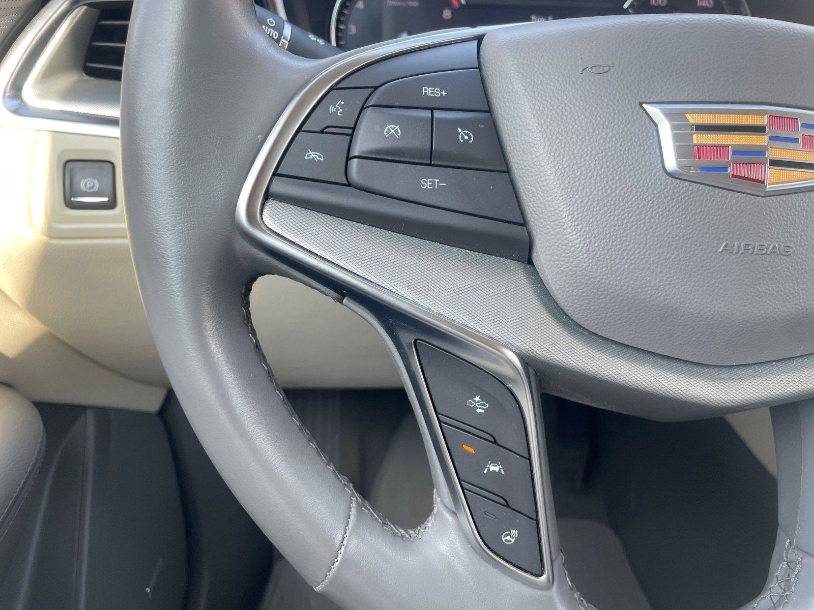 Used 2025 Cadillac XT5 Premium Luxury AWD/4WD image 19