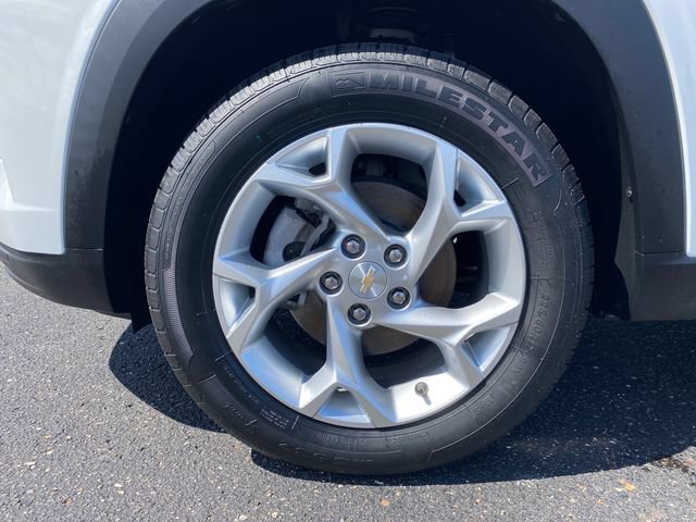 Certified 2024 Chevrolet Trax LS w/ LS Convenience Package FWD image 22