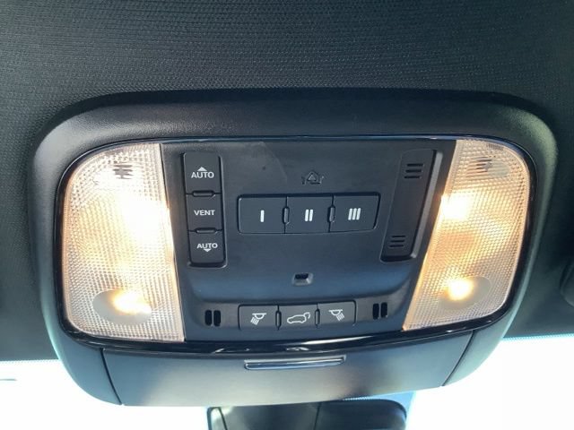 Used 2023 Dodge Durango GT AWD/4WD image 34