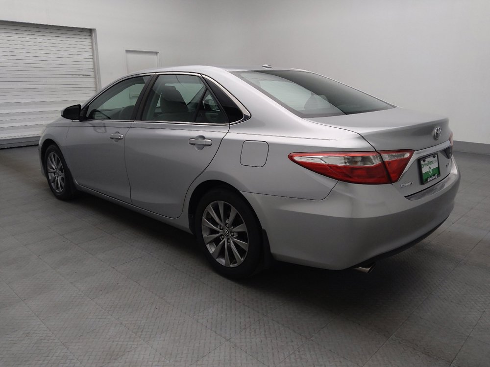 Used 2015 Toyota Camry XLE image 3