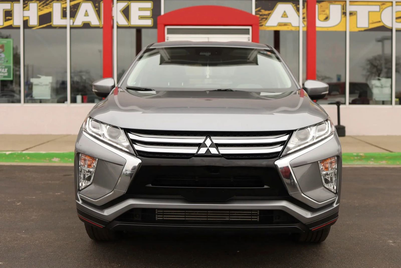 Used 2020 Mitsubishi Eclipse Cross SE image 2