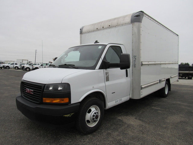 Used 2021 GMC Savana 3500 Extended w/ Power Convenience Package RWD image 7