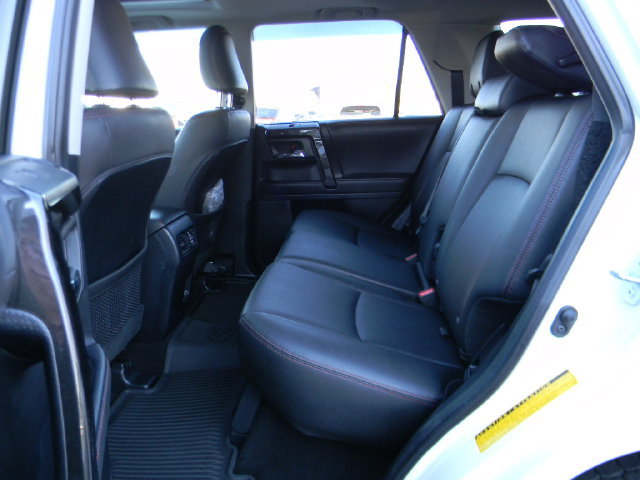 Used 2020 Toyota 4Runner Venture w/ Moonroof Package AWD/4WD image 18