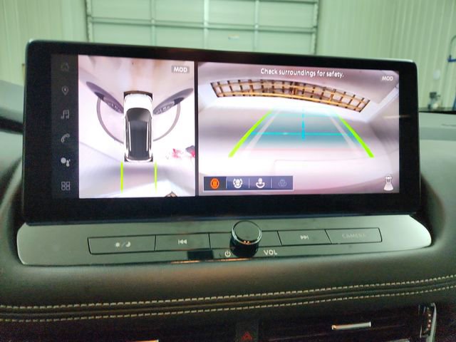 Used 2025 Nissan Rogue SL w/ Tech Package image 29