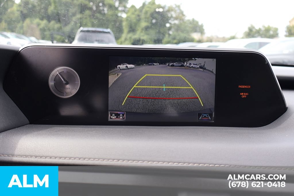Used 2021 Lexus UX 200 w/ Accessory Package (Z2) FWD image 31