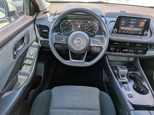 Used 2021 Nissan Rogue SV FWD image 16
