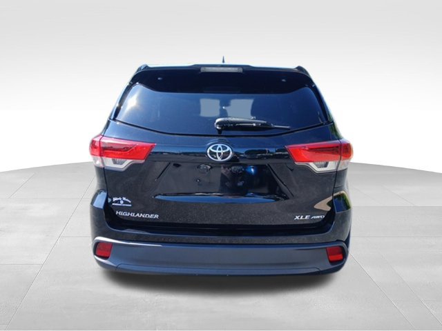 Used 2019 Toyota Highlander XLE AWD/4WD image 6