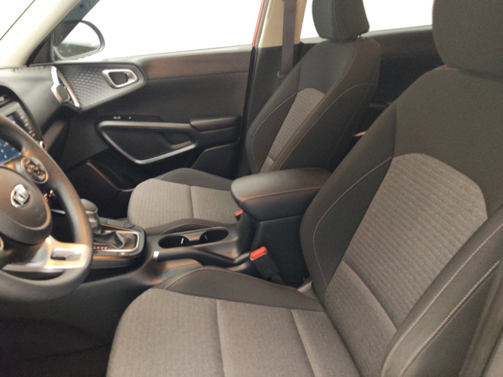 Used 2020 Kia Soul S FWD image 17