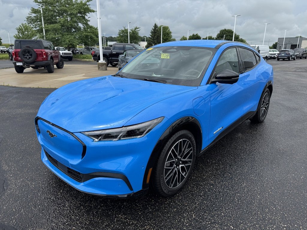 Used 2024 Ford Mustang Mach-E Premium image 9