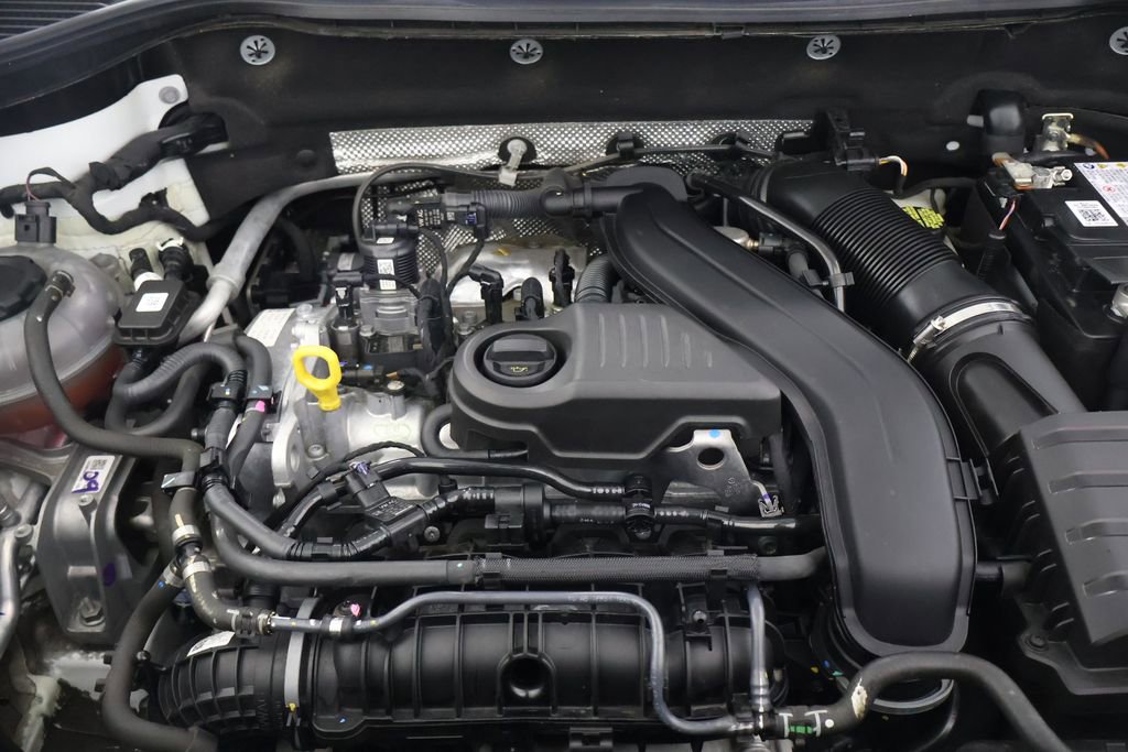 Used 2022 Volkswagen Taos SE w/ Panoramic Sunroof Package image 28