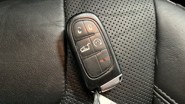 Used 2020 Jeep Cherokee Limited AWD/4WD image 20