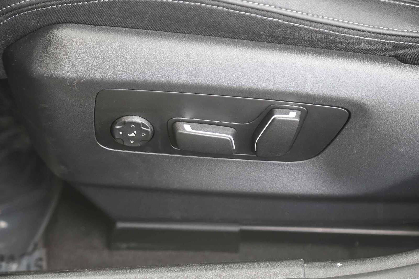 Used 2024 BMW i5 eDrive40i w/ M Sport Package image 18