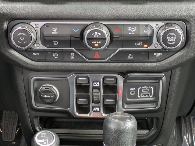 Used 2025 Jeep Gladiator Sport AWD/4WD image 14