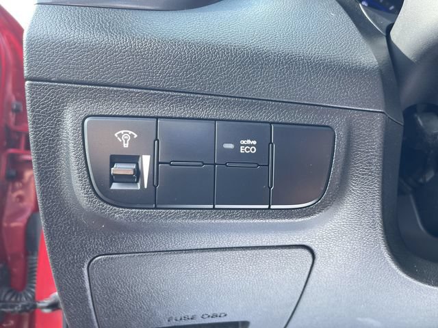 Used 2015 Hyundai Veloster Turbo FWD image 17