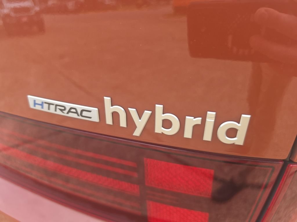Used 2024 Hyundai Santa Fe Limited AWD/4WD image 16