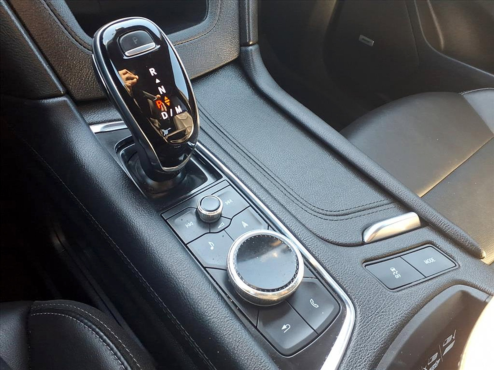 Certified 2021 Cadillac XT6 Premium Luxury image 15