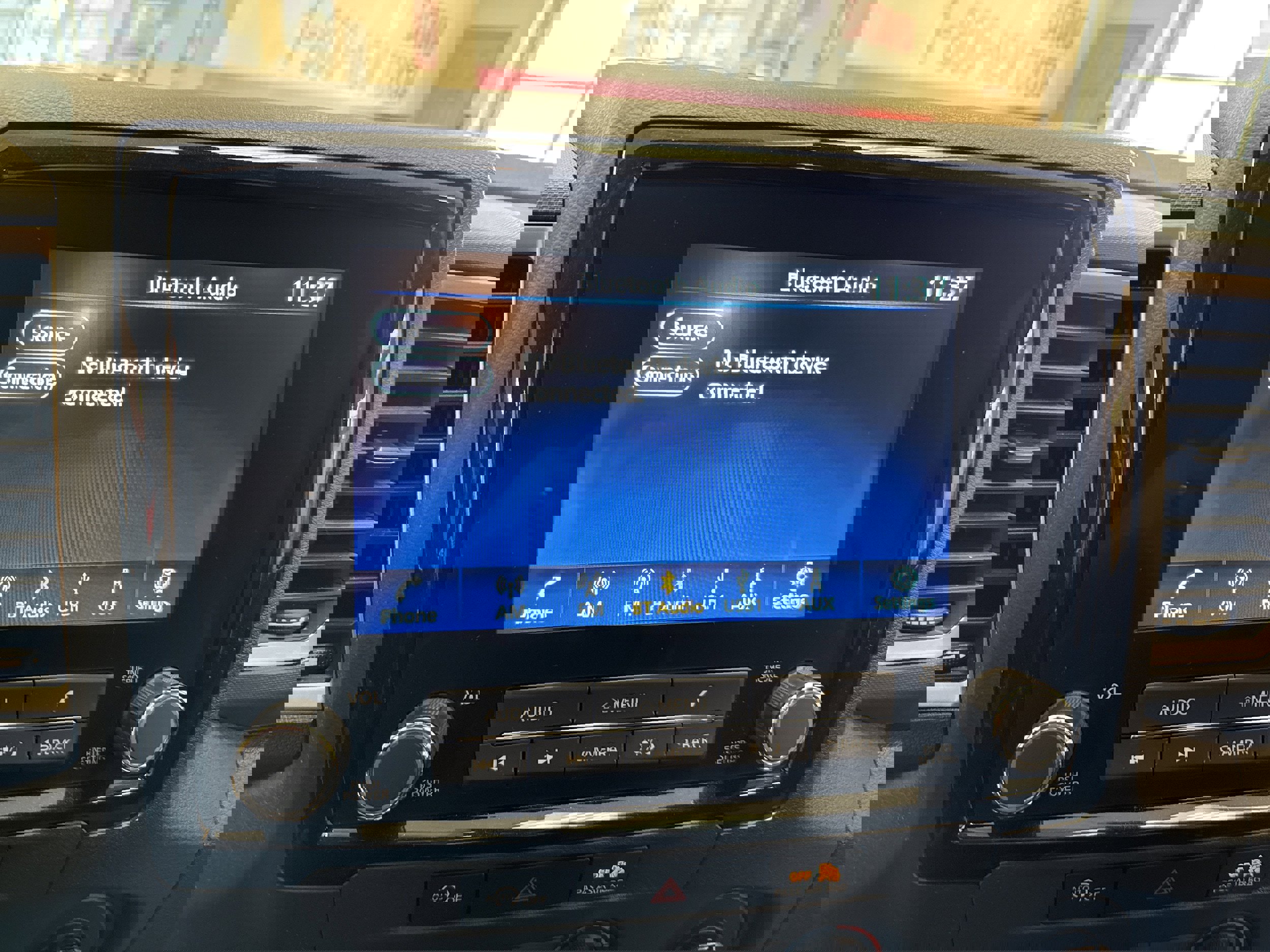 Used 2024 Nissan Frontier SV w/ Technology Package image 35