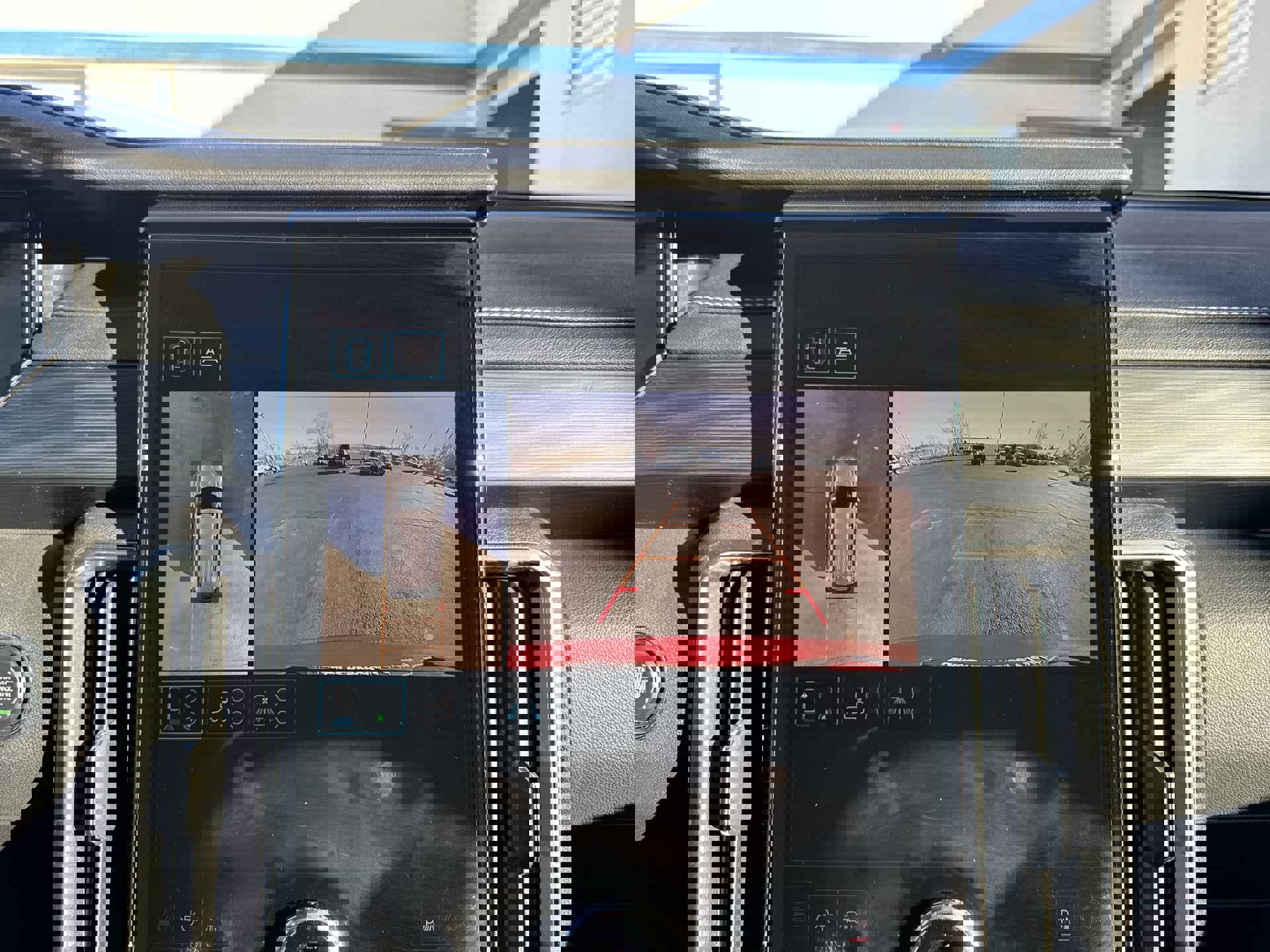 Used 2024 GMC Acadia Elevation w/ Luxury Package image 17