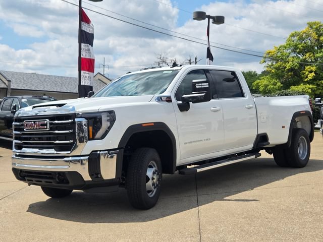 New 2026 GMC Sierra 3500 SLE w/ Preferred Package AWD/4WD image 12