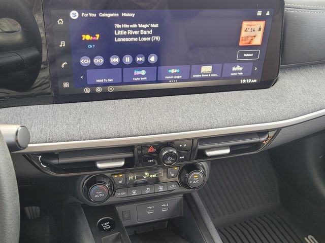 New 2026 Nissan Kicks SV w/ SV Premium Package FWD image 14