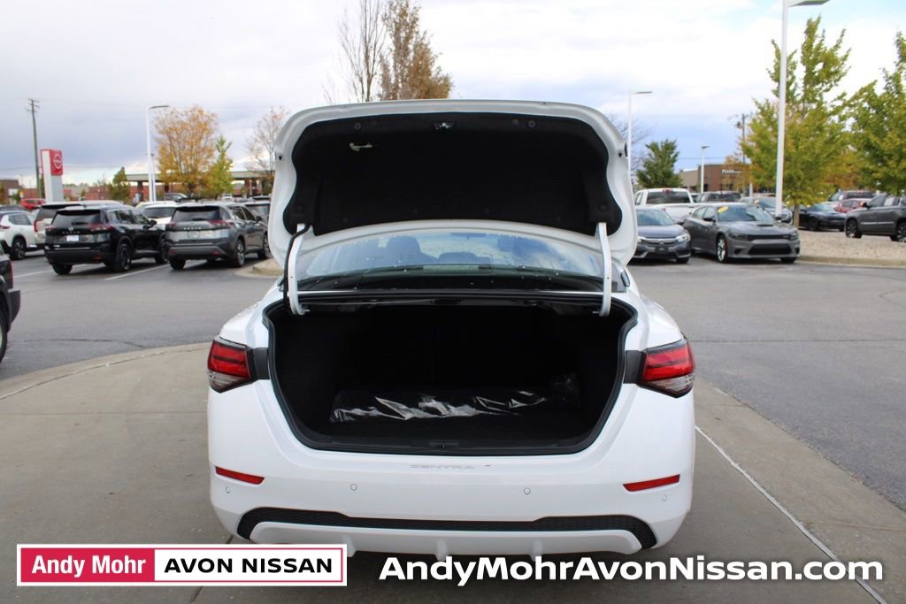 New 2025 Nissan Sentra SV image 5