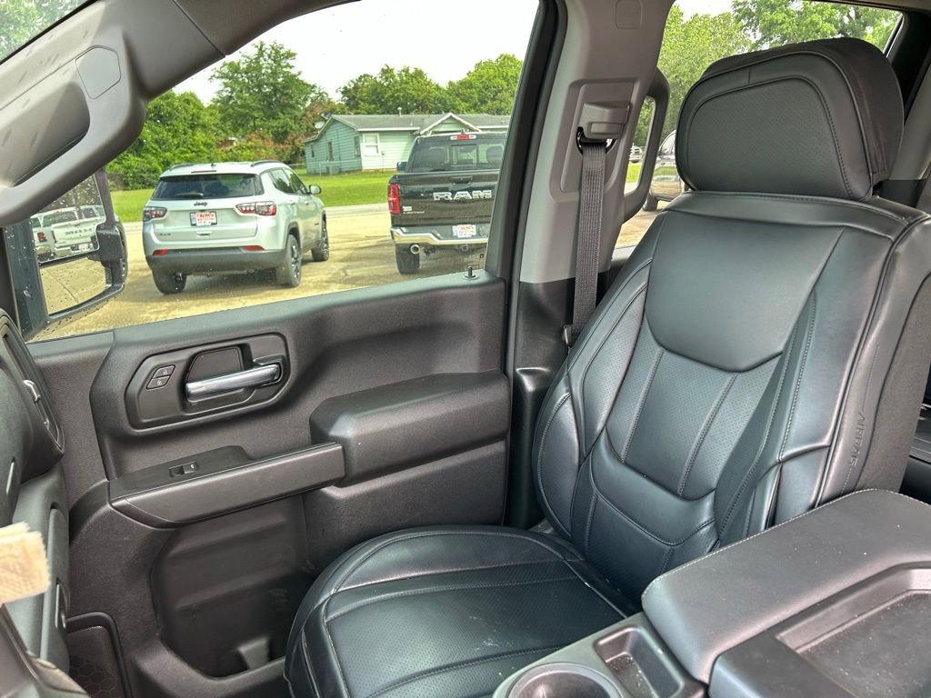 Used 2025 GMC Sierra 2500 Pro w/ 1SA Pro Safety Plus Package AWD/4WD image 12