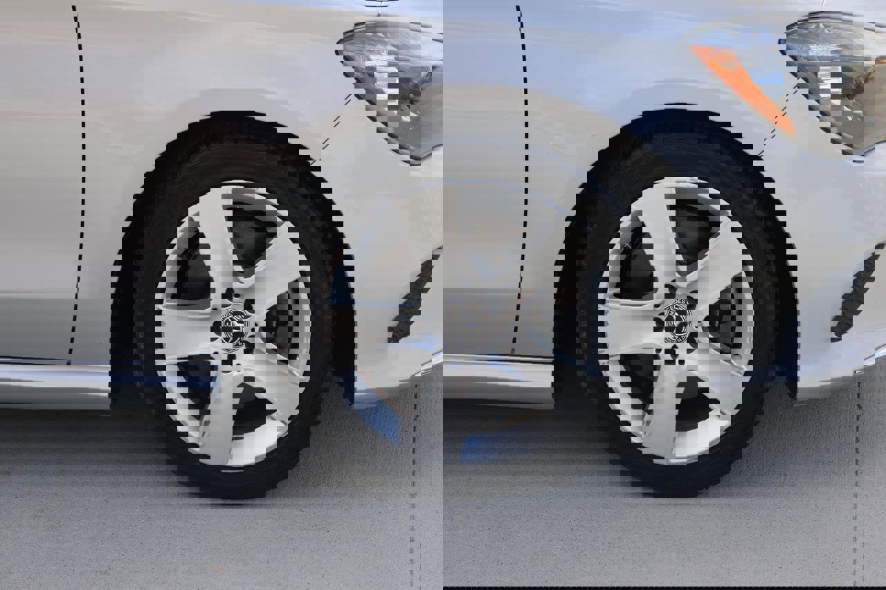 Used 2018 Mercedes-Benz CLA 250 4MATIC image 8